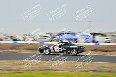 media/Jan-26-2025-CalClub SCCA (Sun) [[cfcea7df88]]/Group 1/Race/